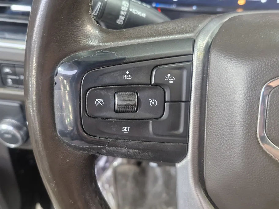 2023 GMC Yukon SLE 