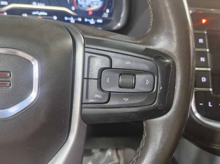 2023 GMC Yukon SLE 