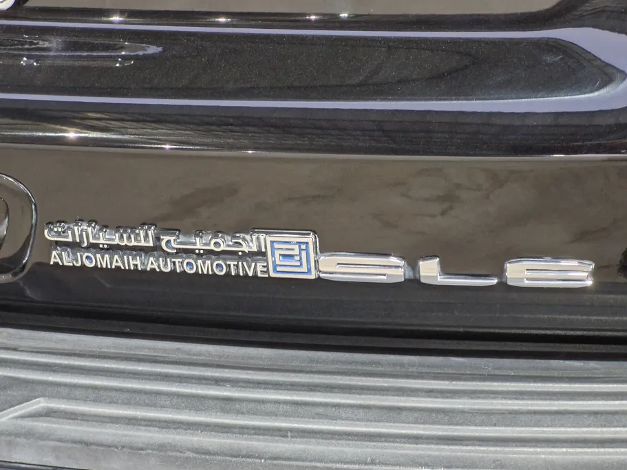 2023 GMC Yukon SLE 