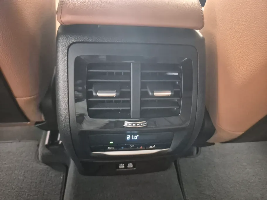 بي ام دبليو الفئة اكس 4 xDrive 30i 2021 