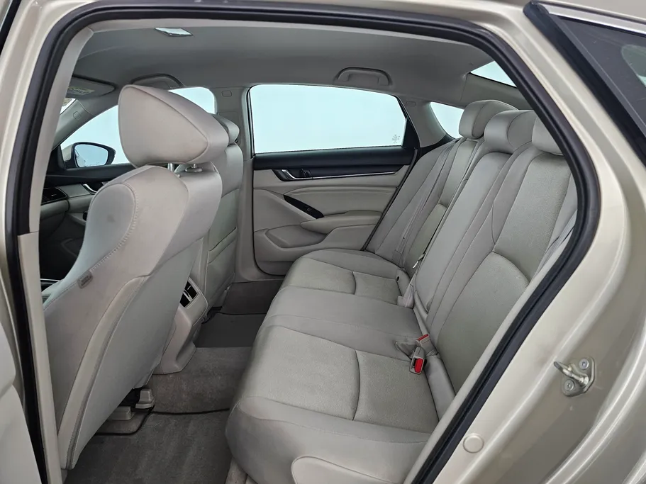 هوندا اكورد LX 2020 