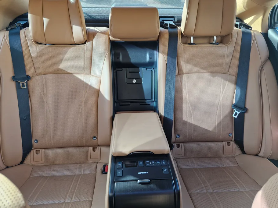لكزس ES 300 HH Hybrid Executive 2023 