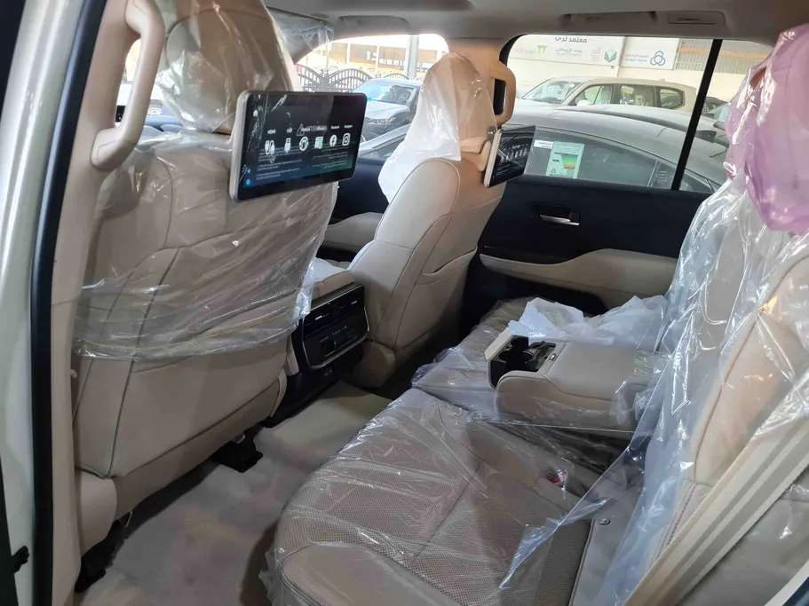 تويوتا لاندكروزر GXR4 DSL 2025 