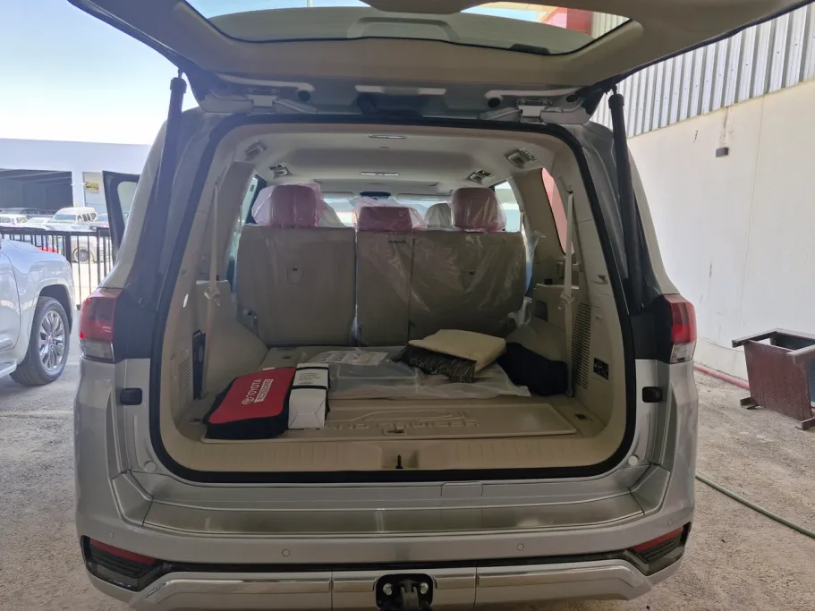 تويوتا لاندكروزر GXR4 DSL 2025 