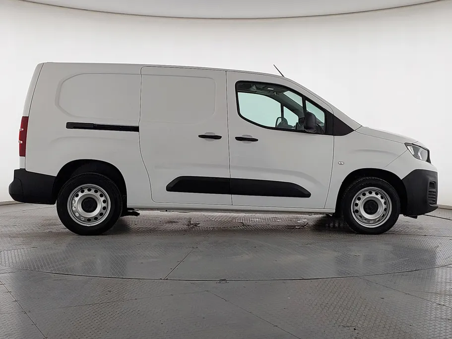 بيجو بارتنر Long van 2022 