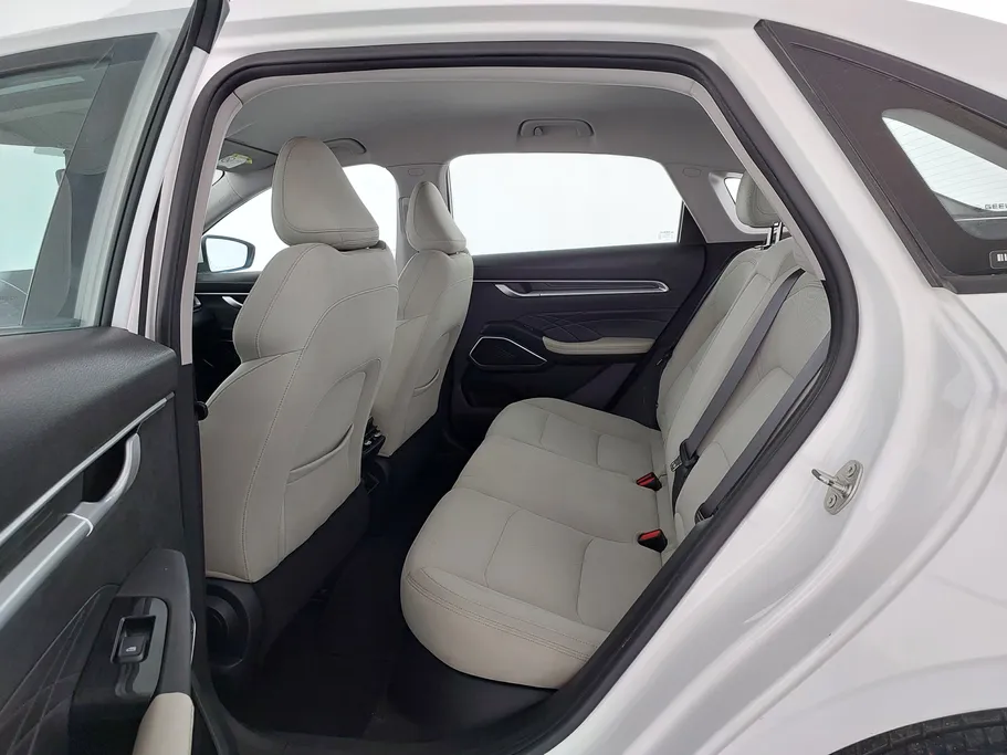جيلي امجراند GS 2023 