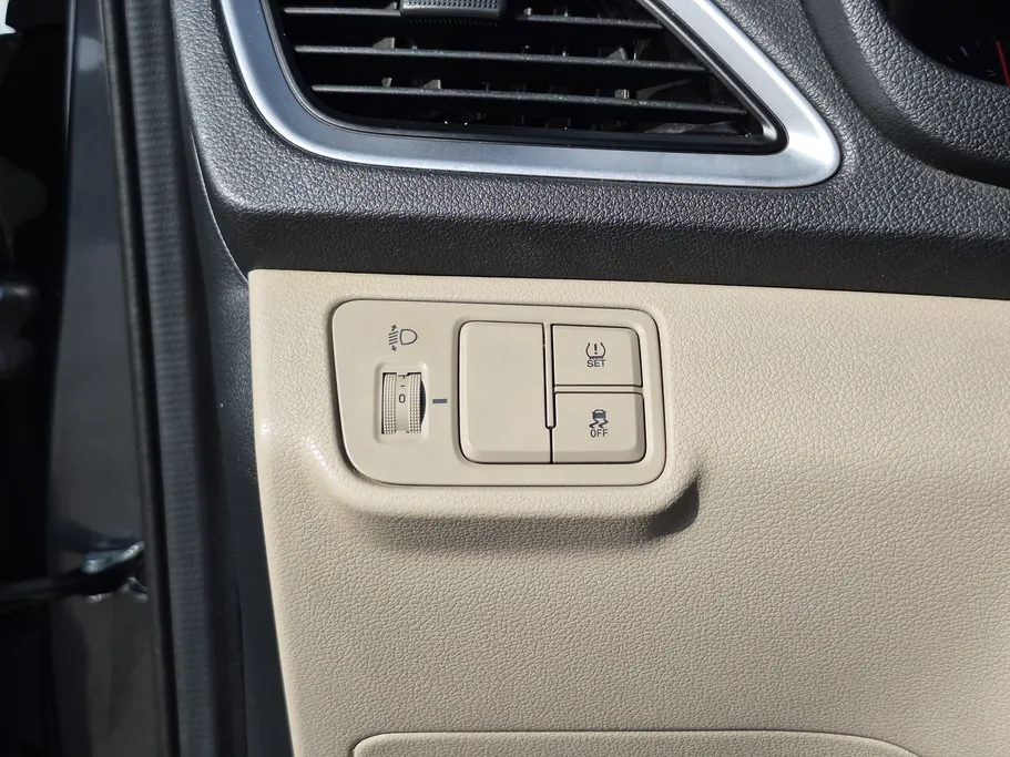 2021 Hyundai Accent Smart 