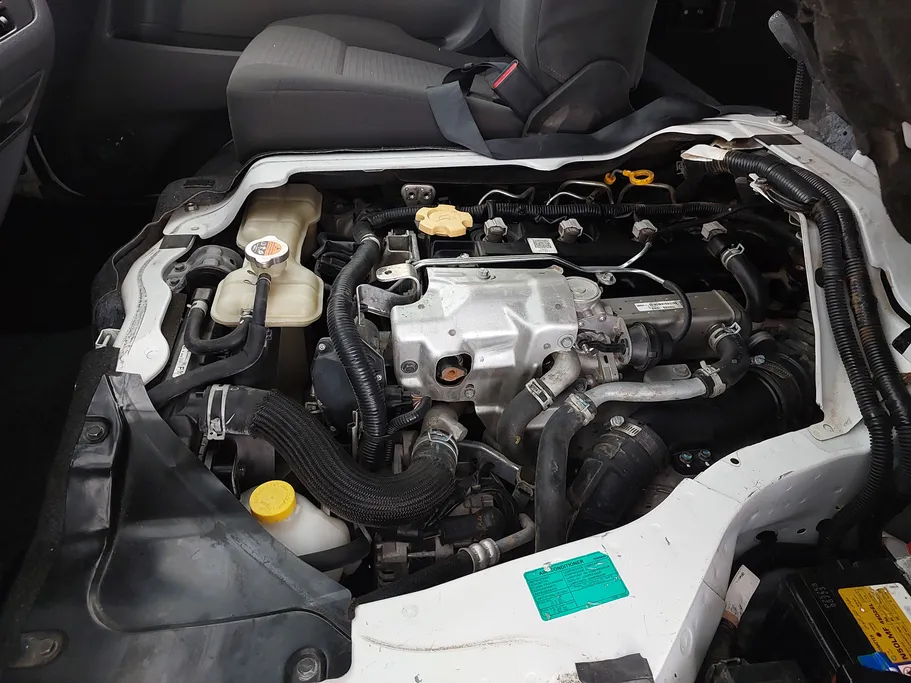 نيسان باص اورفان NV350 2021 