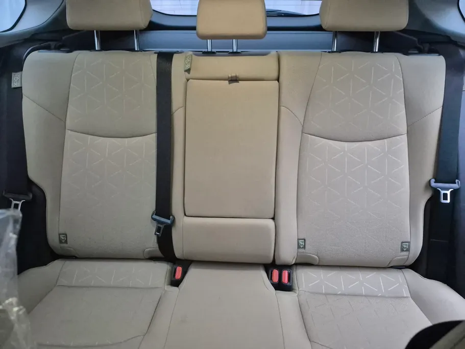2024 Toyota RAV4 XLE HEV 
