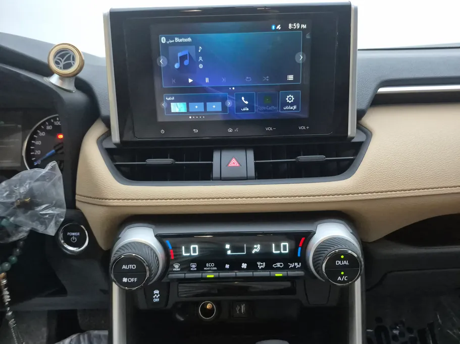 2024 Toyota RAV4 XLE HEV 
