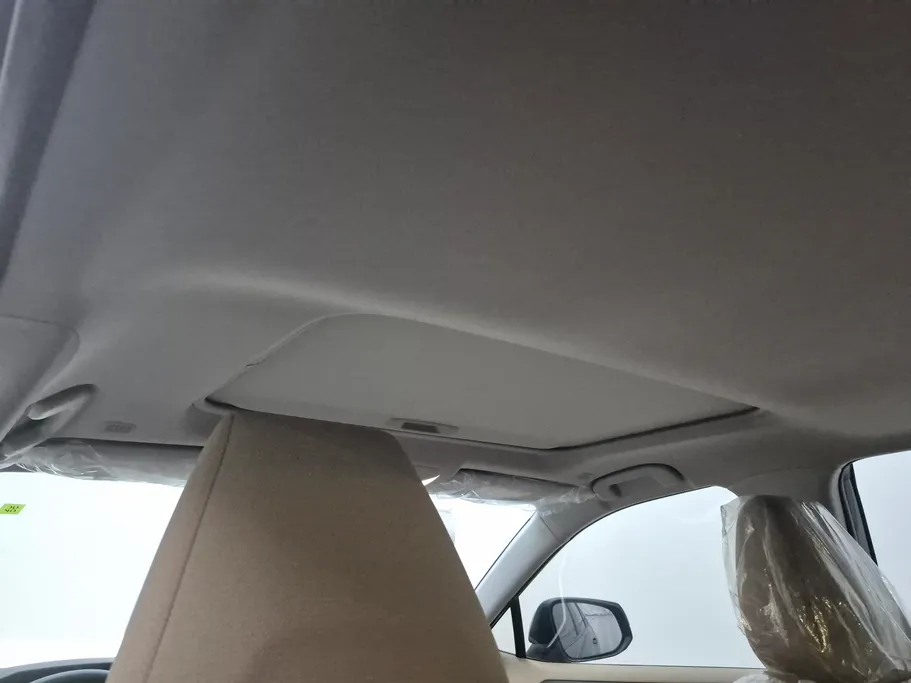 2024 Toyota RAV4 XLE HEV 