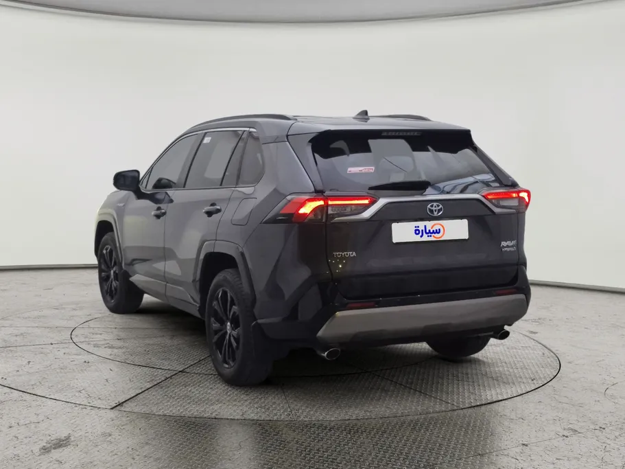 2024 Toyota RAV4 XLE HEV 