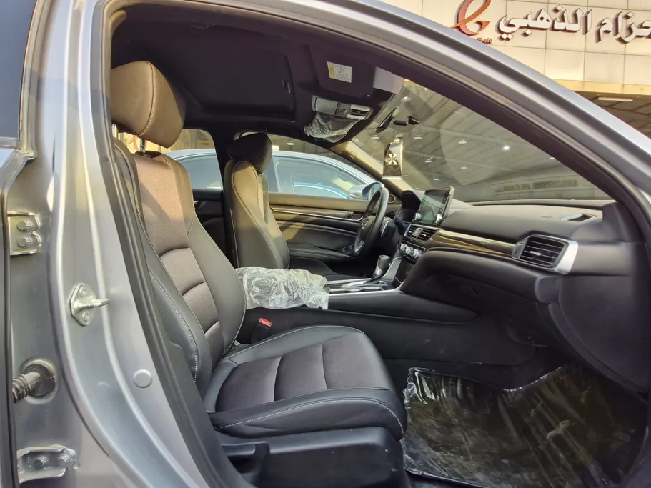 2020 Honda Accord LX Sport 