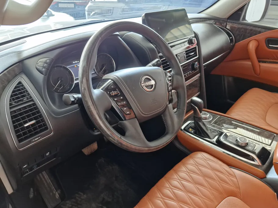 2023 Nissan Patrol Platinum 