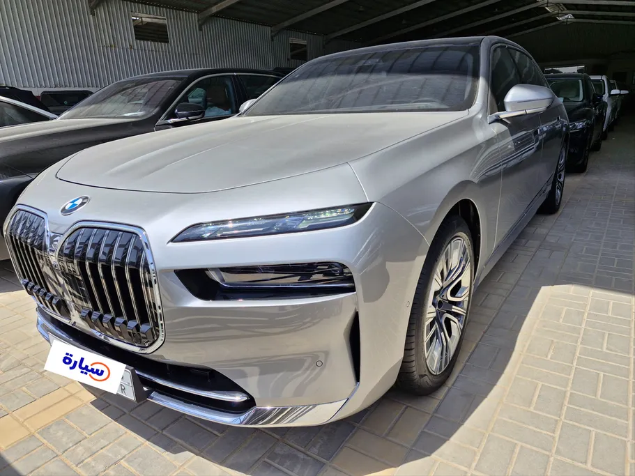 2023 BMW 7 Series 735i 