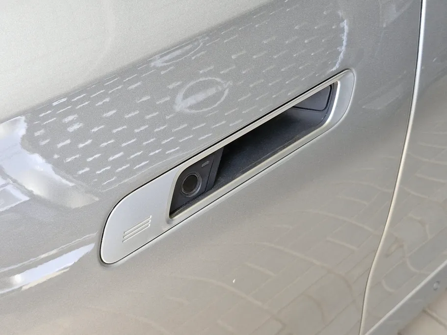 2023 BMW 7 Series 735i 