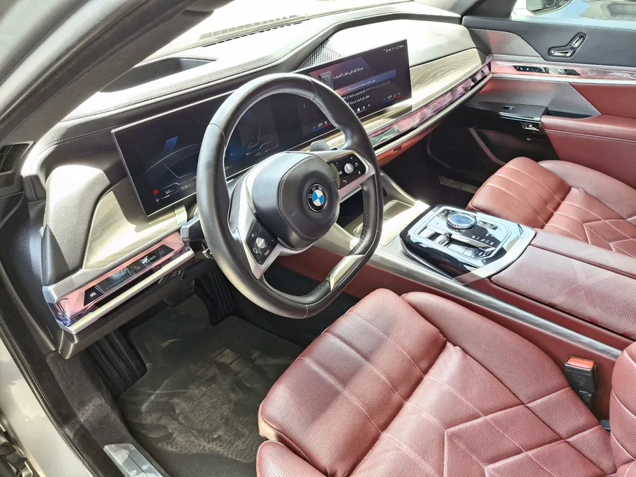 2023 BMW 7 Series 735i 