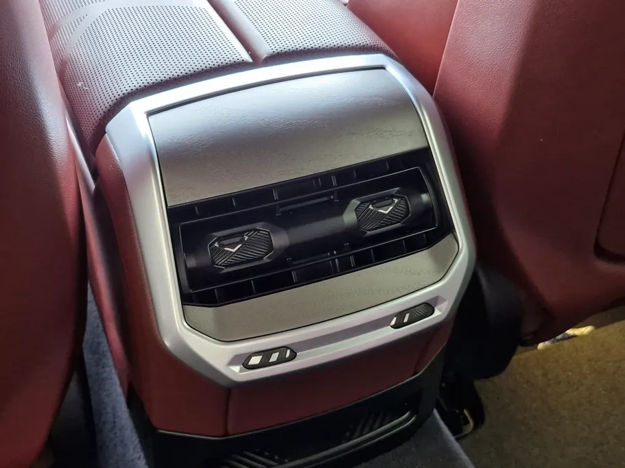 2023 BMW 7 Series 735i 