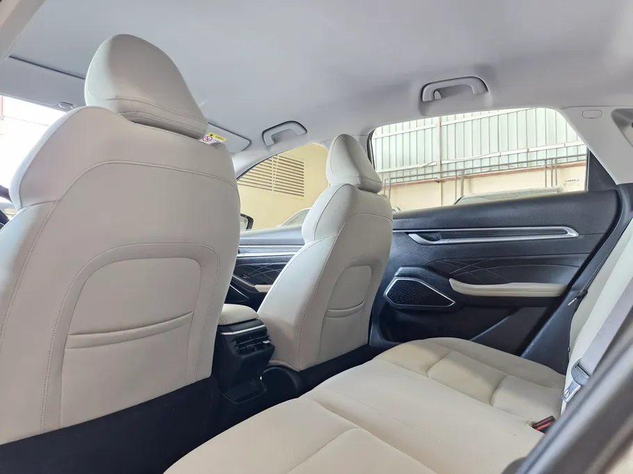 جيلي امجراند GS 2023 