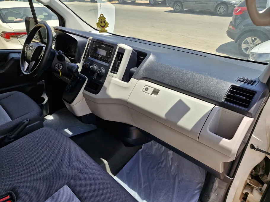 2022 Toyota Haice ثلاجة سقف عالي 