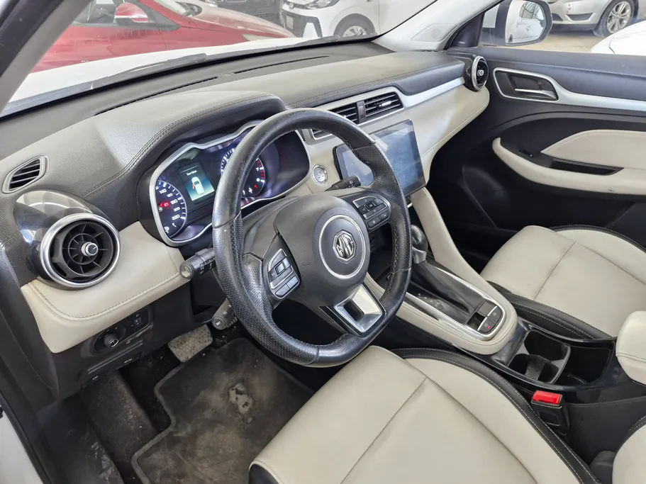 2022 MG ZS LUX 