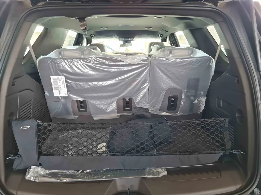 2025 Chevrolet Tahoe LS 