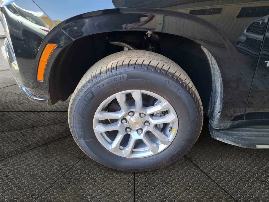 2025 Chevrolet Tahoe LS 