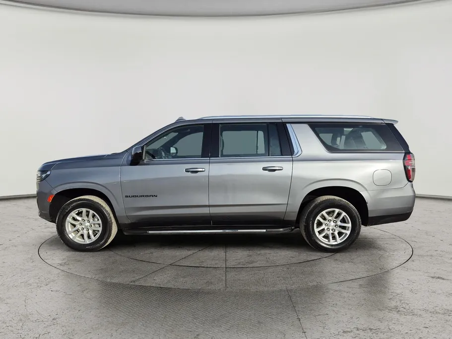 2022 Chevrolet Suburban LS 