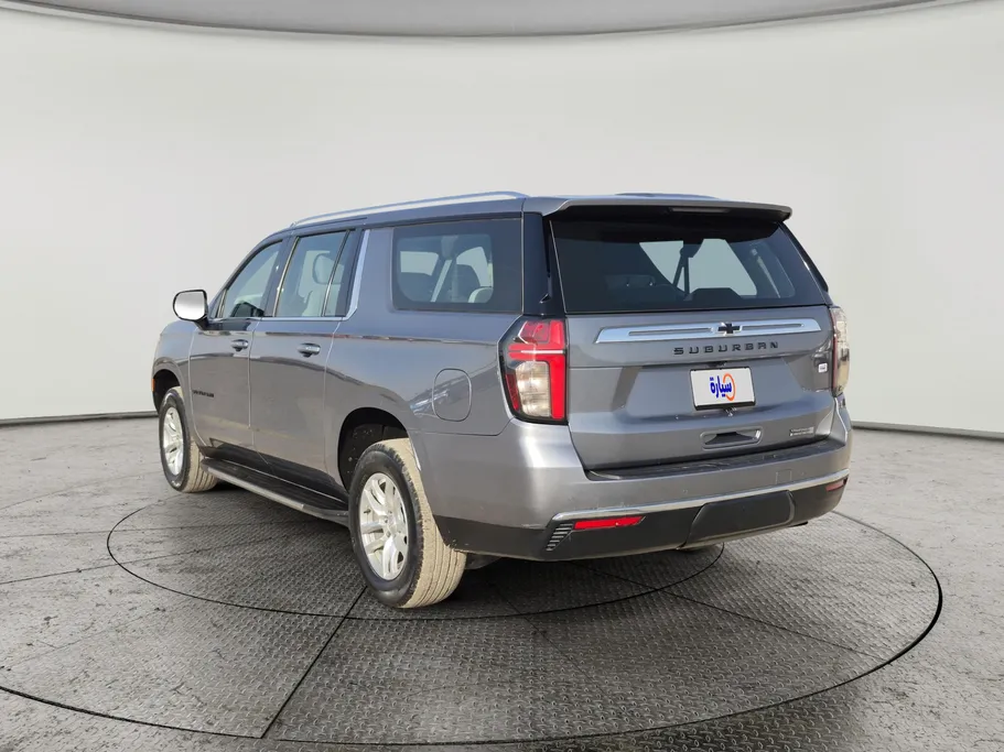 2022 Chevrolet Suburban LS 