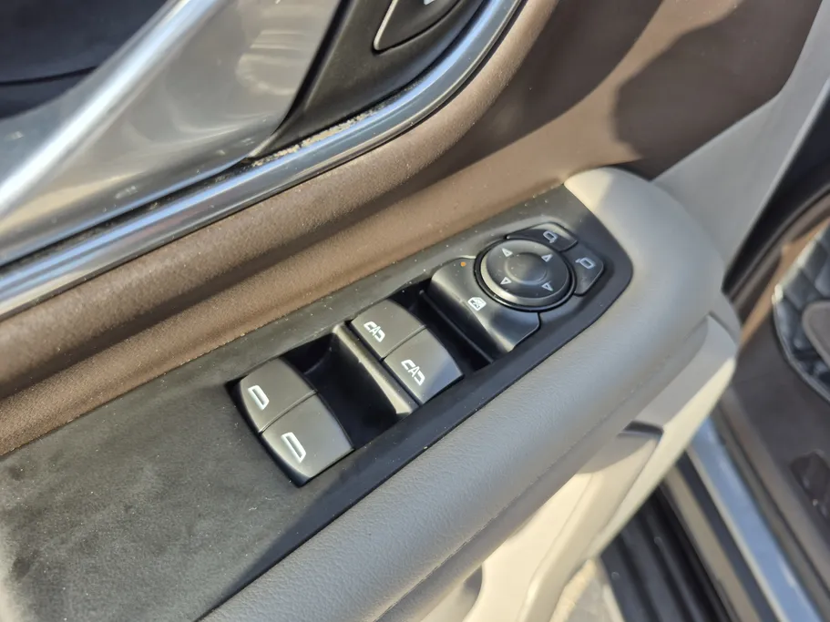 2022 Chevrolet Suburban LS 