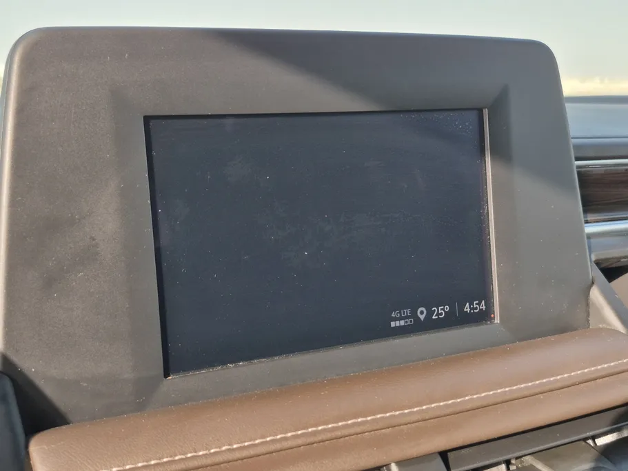 2022 Chevrolet Suburban LS 