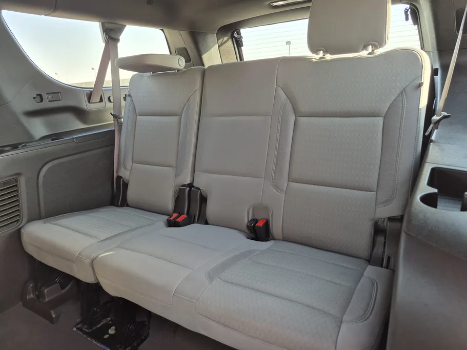 2022 Chevrolet Suburban LS 