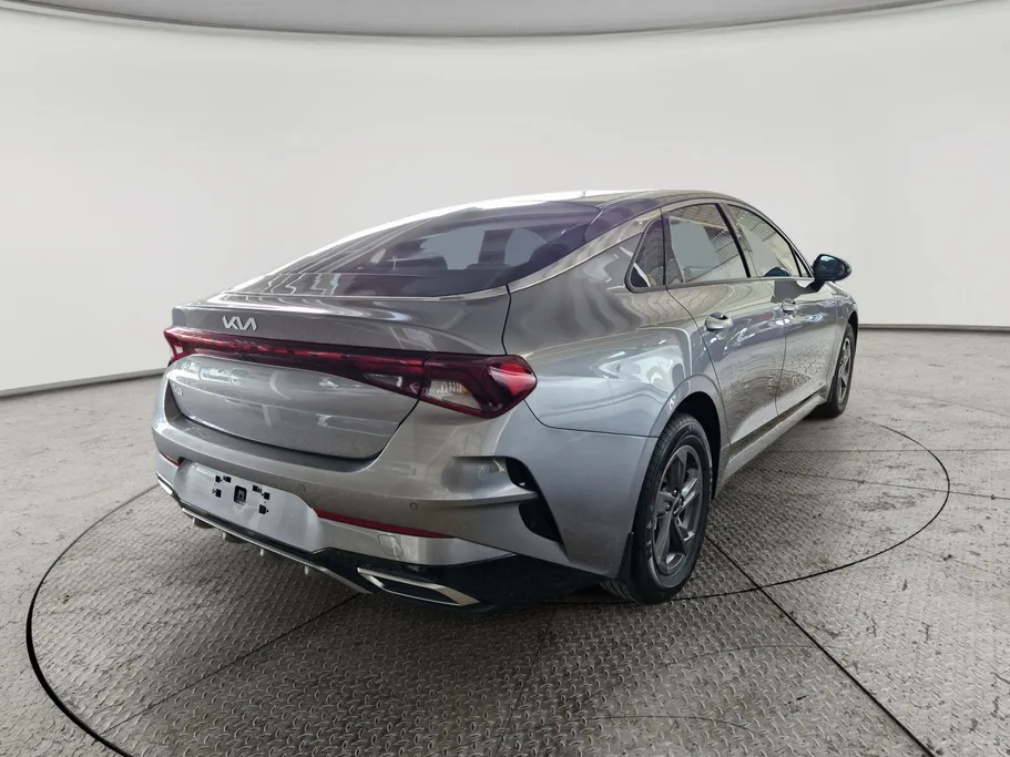 2023 Kia K5 LX 