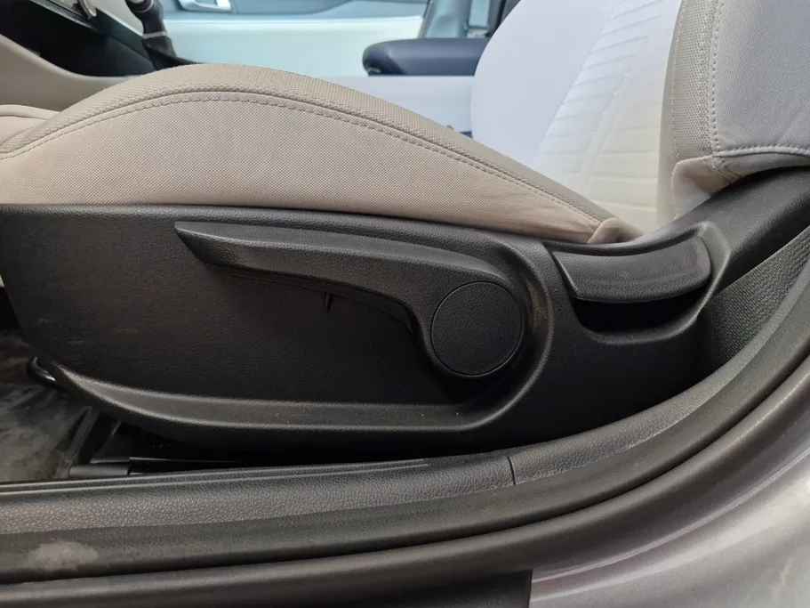 2023 Kia K5 LX 