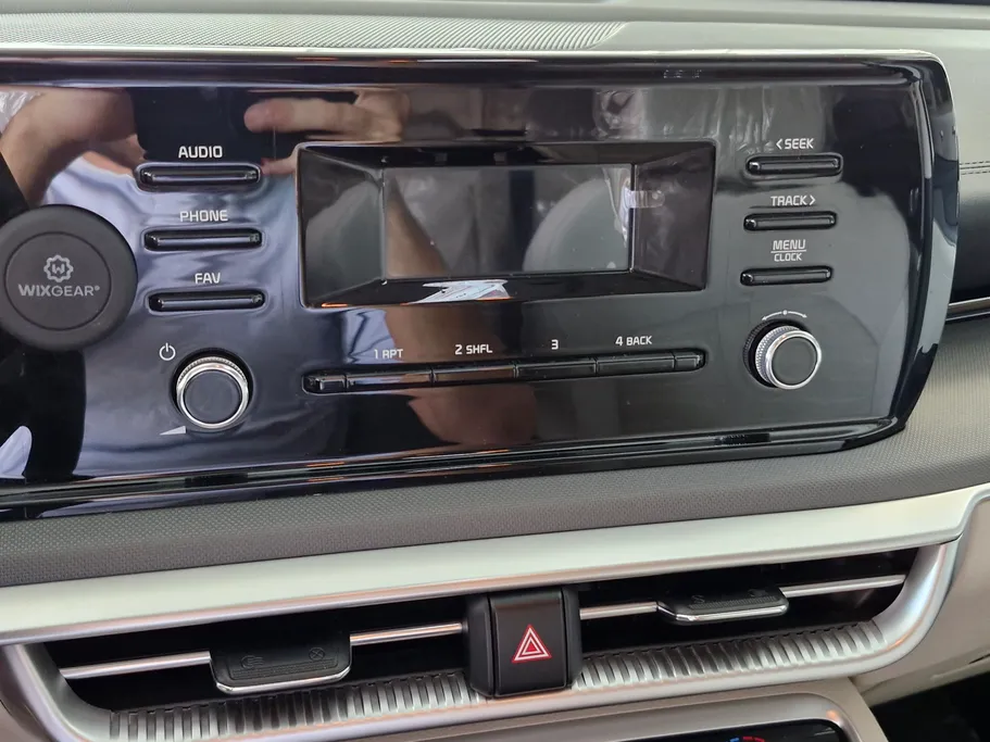 2023 Kia K5 LX 