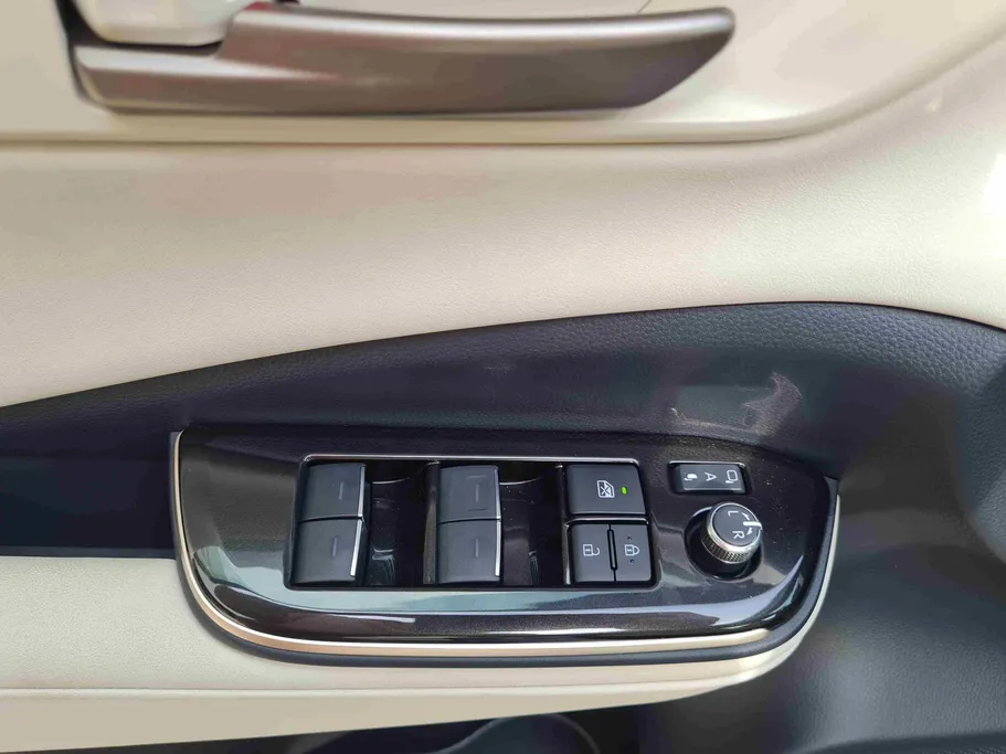 2026 Toyota Crown Prestige 