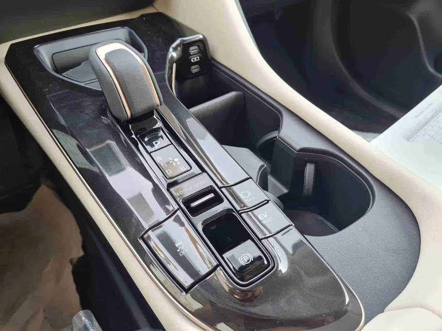 2026 Toyota Crown Prestige 