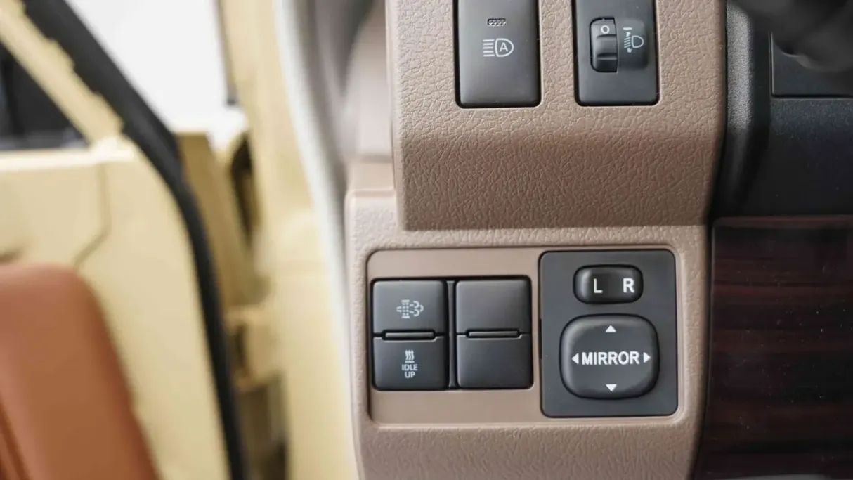 تويوتا ربع SDLX DSL WINCH 3DR 2025 