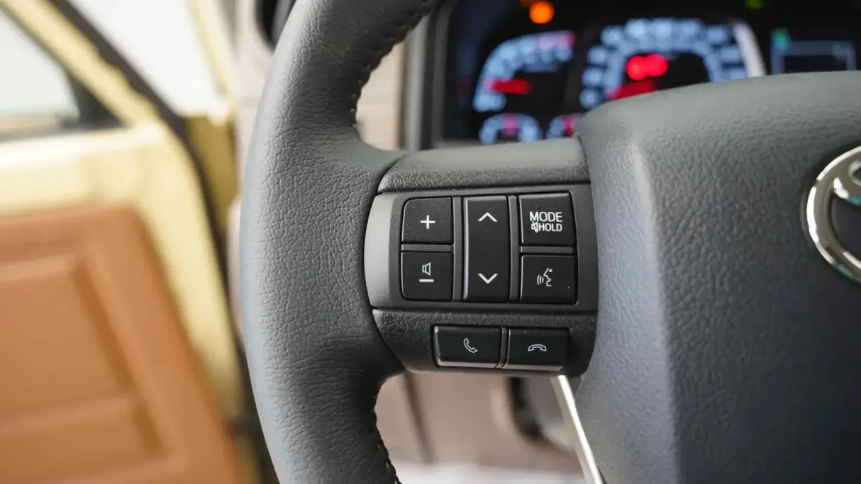 تويوتا ربع SDLX DSL WINCH 3DR 2025 