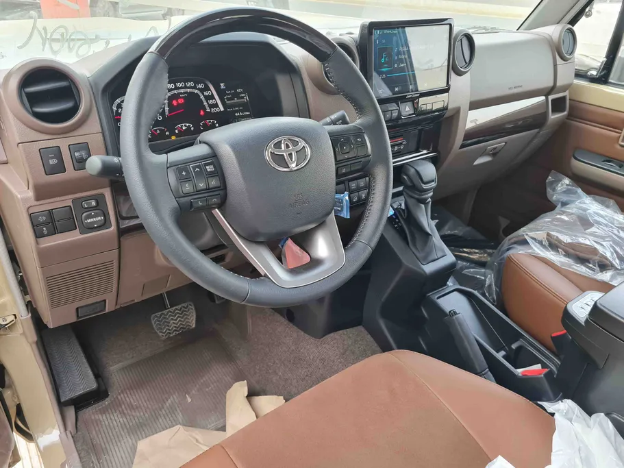 تويوتا ربع SDLX DSL WINCH 3DR 2025 