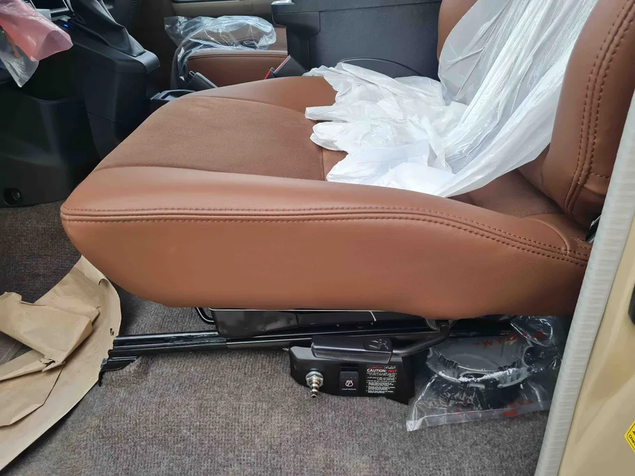 تويوتا ربع SDLX DSL WINCH 3DR 2025 