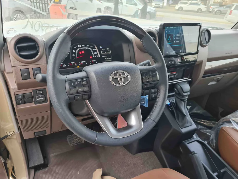 تويوتا ربع SDLX DSL WINCH 3DR 2025 