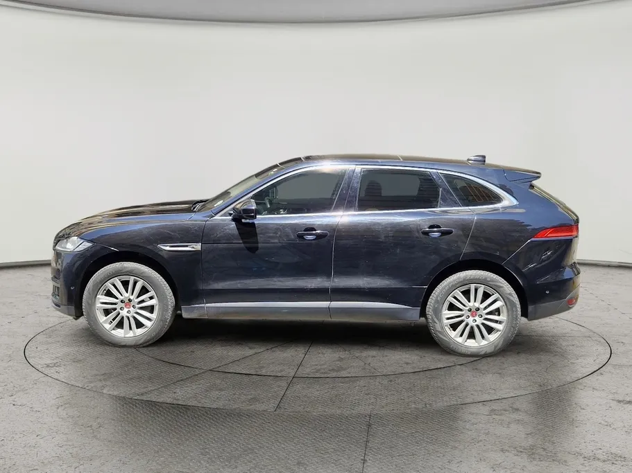 جاغوار F Pace  2019 