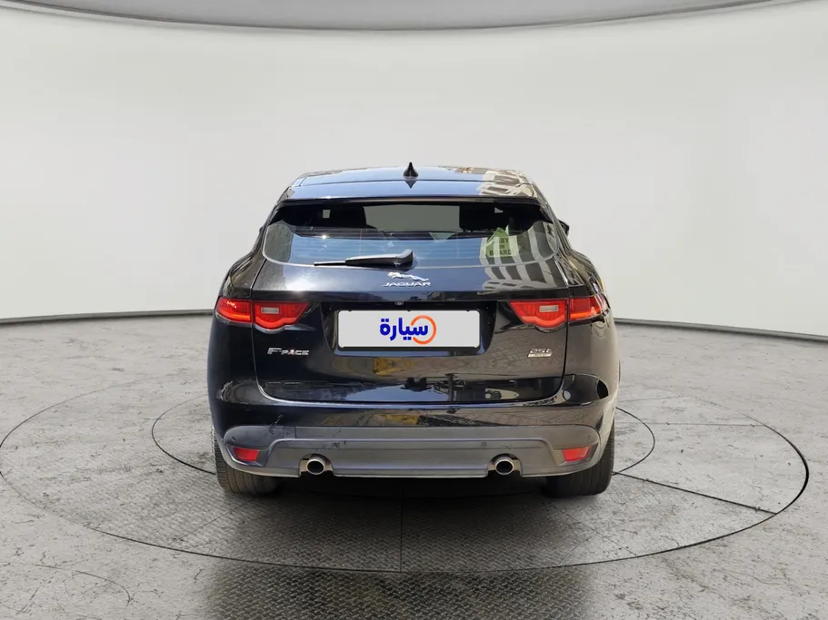 جاغوار F Pace  2019 