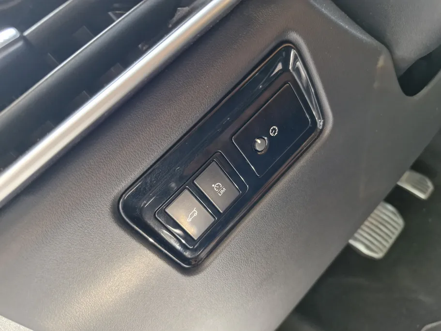 جاغوار F Pace  2019 