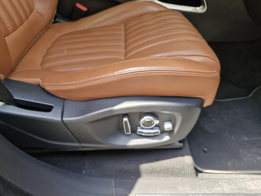 جاغوار F Pace  2019 