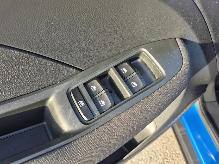 2022 MG ZS STD 