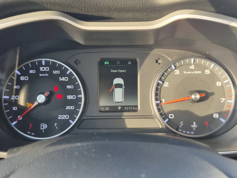 2022 MG ZS STD 