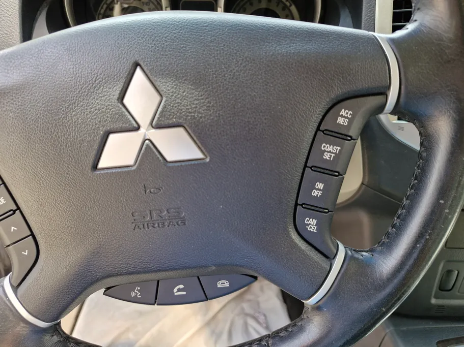 2020 Mitsubishi Pajero GLS 4Doors 