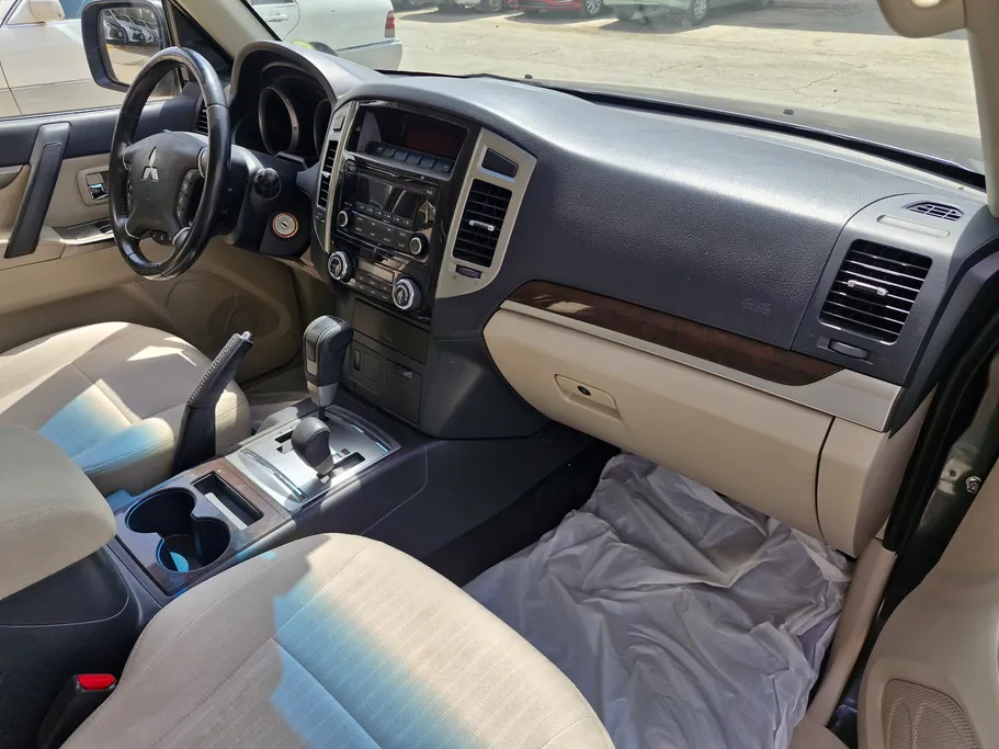 2020 Mitsubishi Pajero GLS 4Doors 